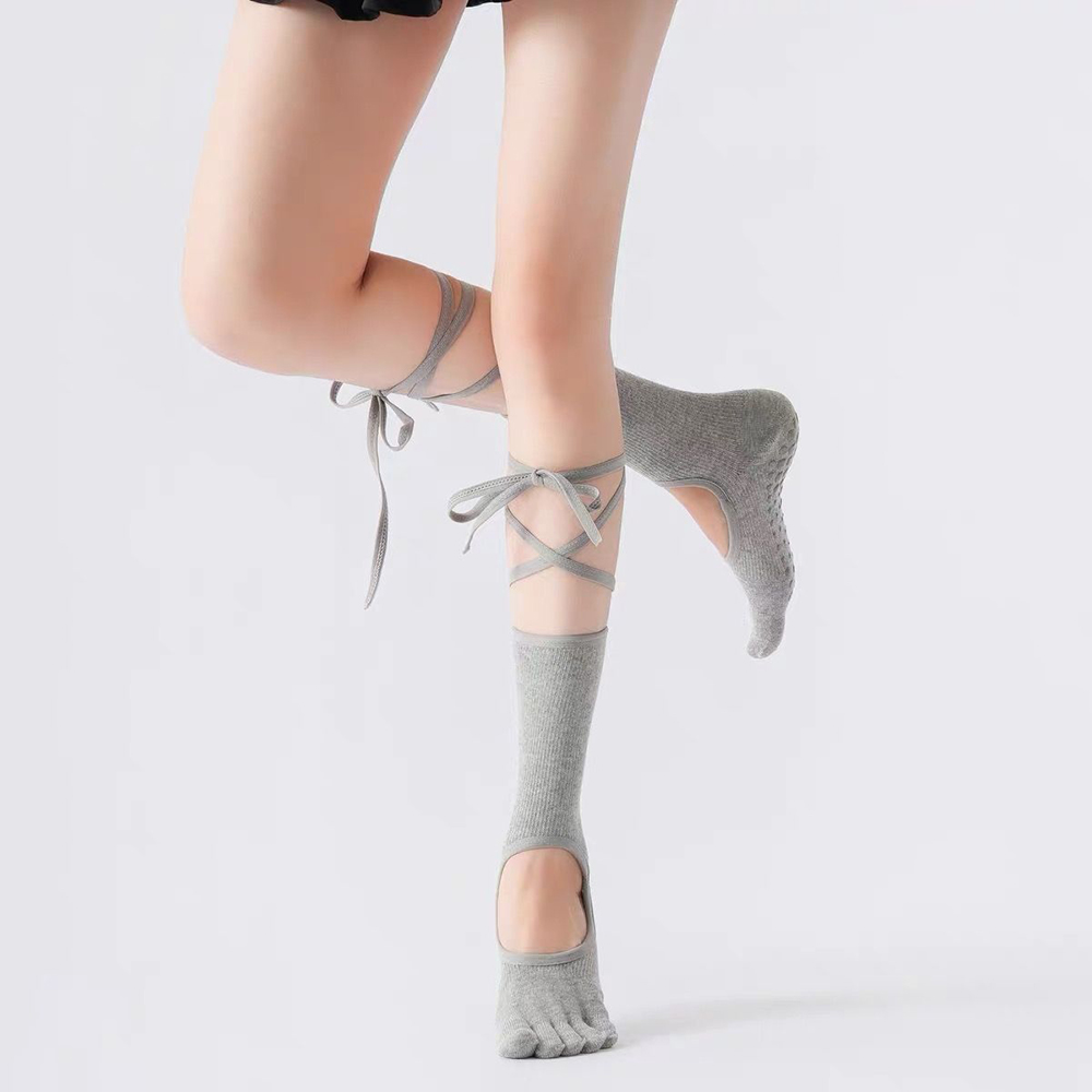 Lace-up Ballet Yoga Socks Wome - Pilates & Yoga Tina Fehrenbach 评论和价格